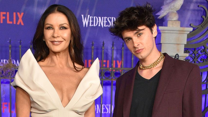 Catherine Zeta-Jones und Dylan Douglas bei der "Wednesday"-Premiere, 2022