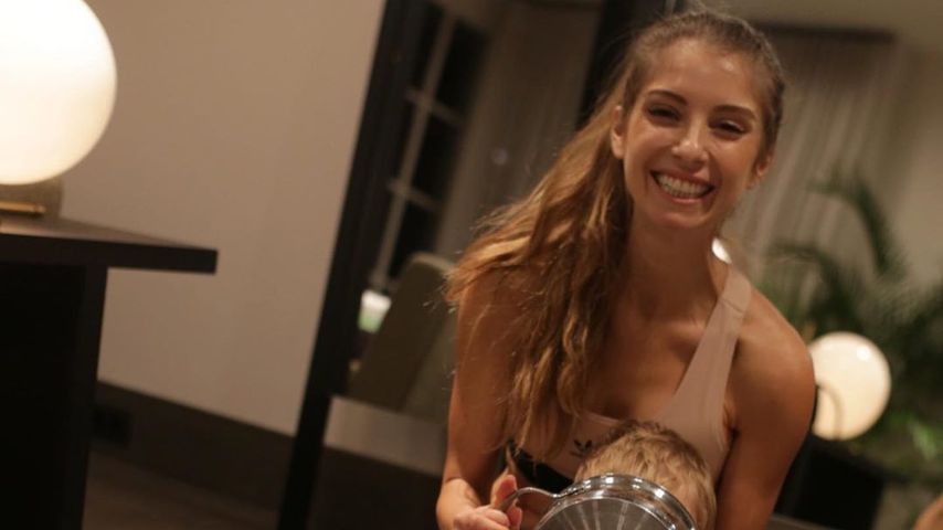 Cathy Hummels mit Söhnchen Ludwig