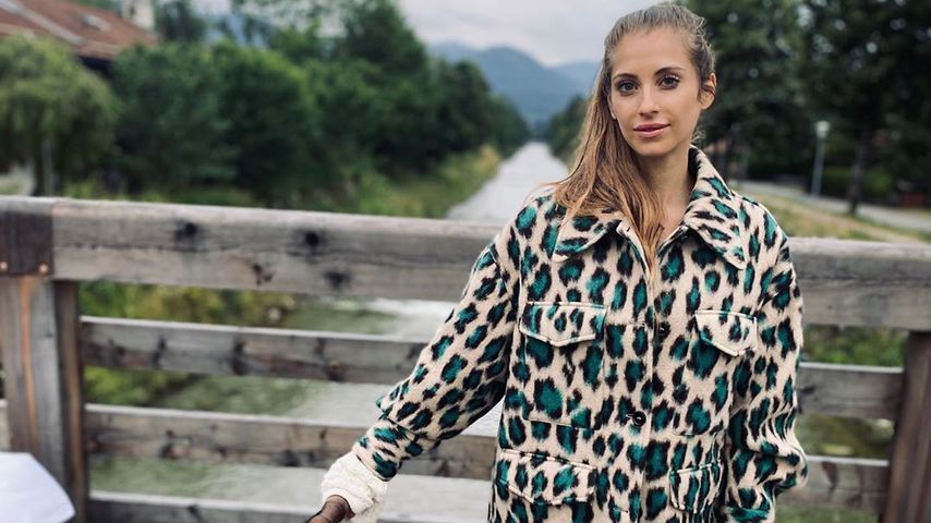 Mama-Sohn-Ausflug: Cathy Hummels in gewagtem Leo-Mix-Outfit