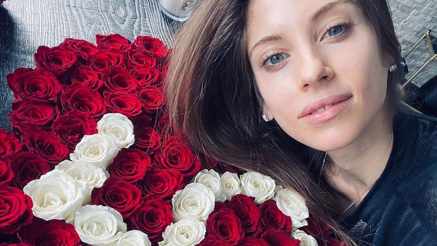 Cathy Hummels happy: Das gab's von Mats zum Hochzeitstag