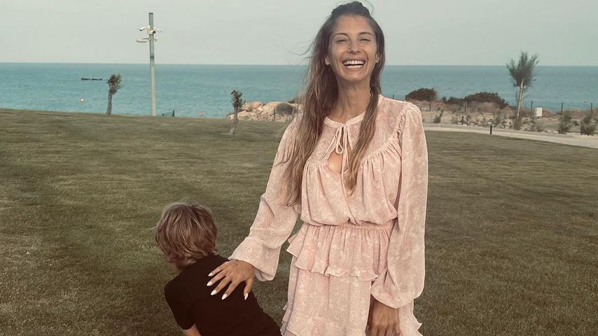 Cathy Hummels mit ihrem Sohn Ludiwg