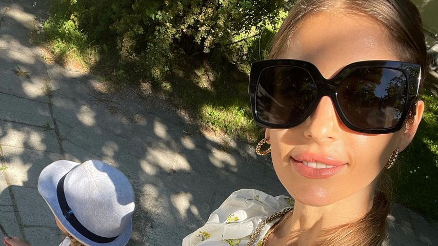 Cathy Hummels mit ihrem Sohn Ludwig