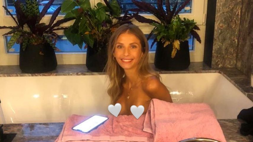 Britney-Vorbild? Cathy Hummels teilt Nackt-Pic aus Badewanne