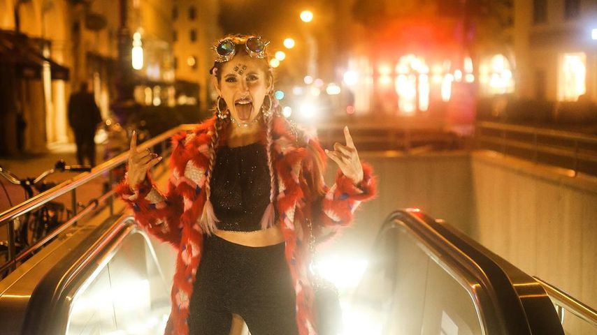 Cathy Hummels wird an Halloween zur heißen Raver-Braut Cat