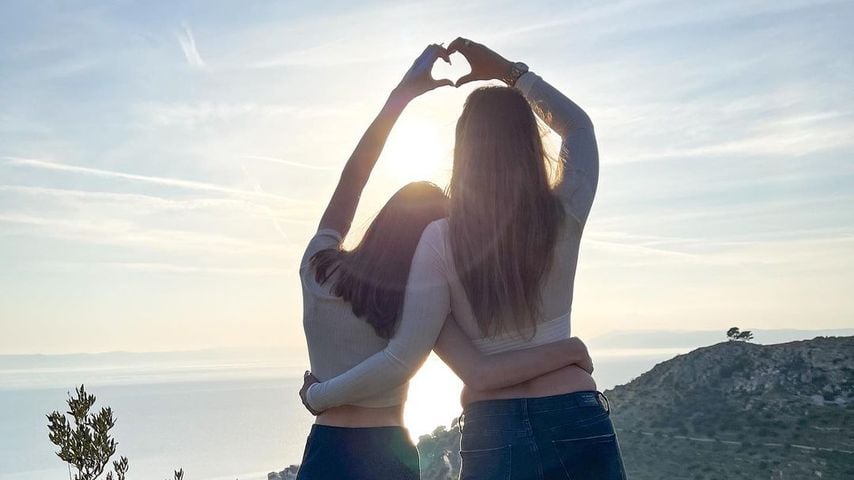 Cathy Lugner mit ihrer Tochter Leonie im März 2021