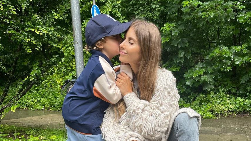 "Liebe euch": Cathy Hummels teilt Bilder mit Ludwig und Hund