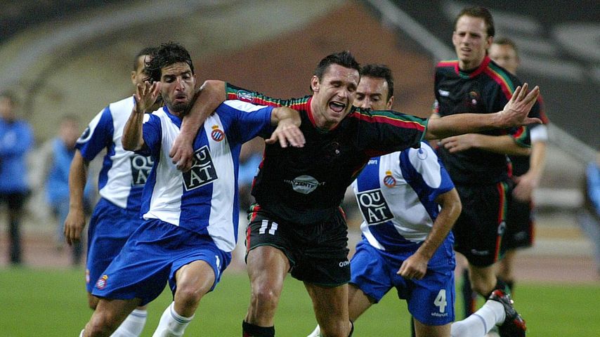 Cédric Roussel bei einem Fußballspiel, 2006