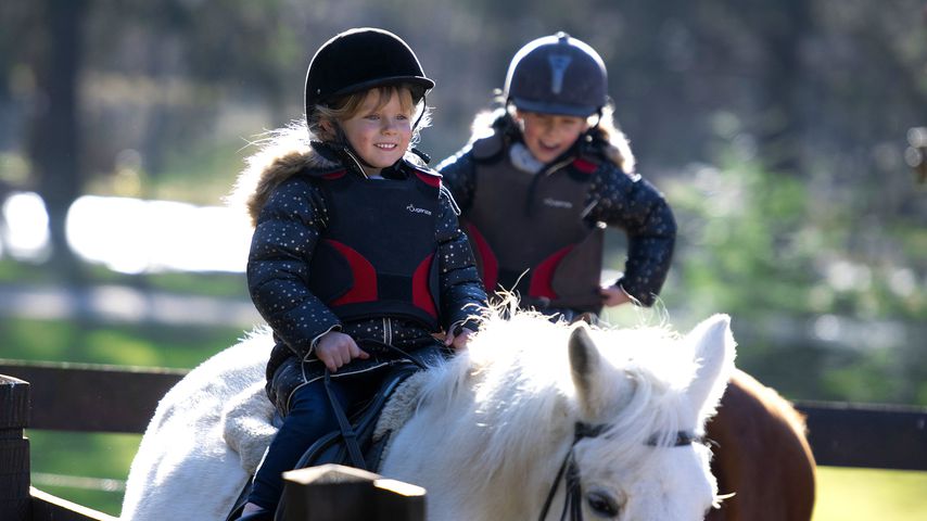 Celeste und Sole Trussardi beim Reiten