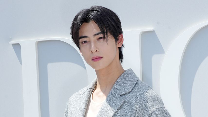 Hingucker: Cha Eunwoo stiehlt bei Modenschau allen die Show!