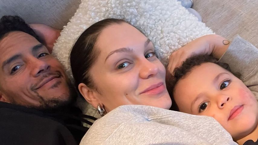 Chanan Colman und Jessie J  mit Sky, Dezember 2024