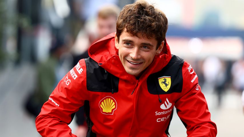 Wird Charles Leclerc etwa bald auf der ESC-Bühne performen?