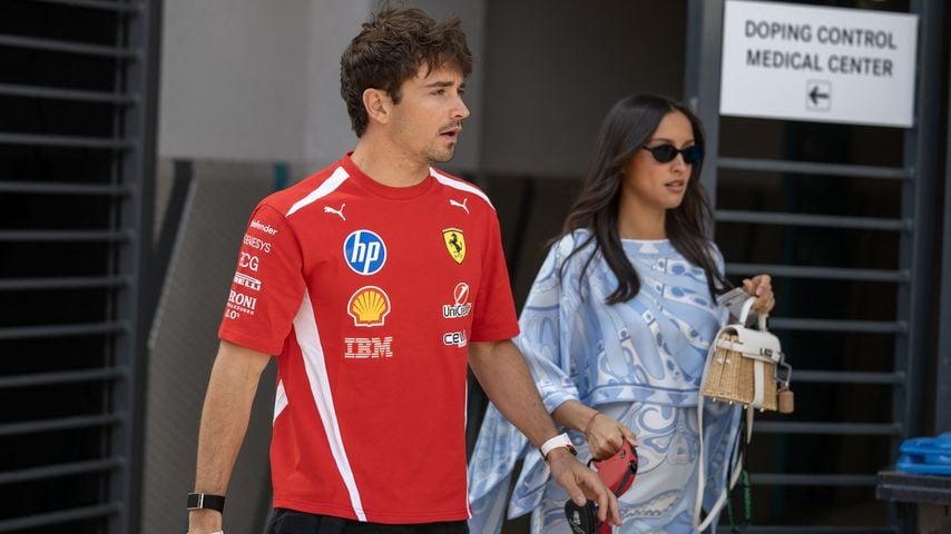 Charles Leclerc und Alexandra Leclerc vor dem ersten Training beim Ungarn-GP in Mogyorod