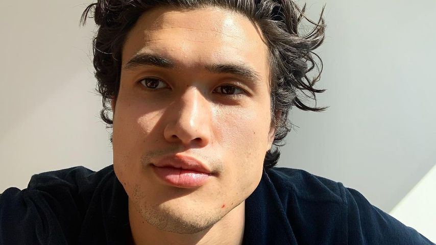 Charles Melton, "Riverdale"-Star