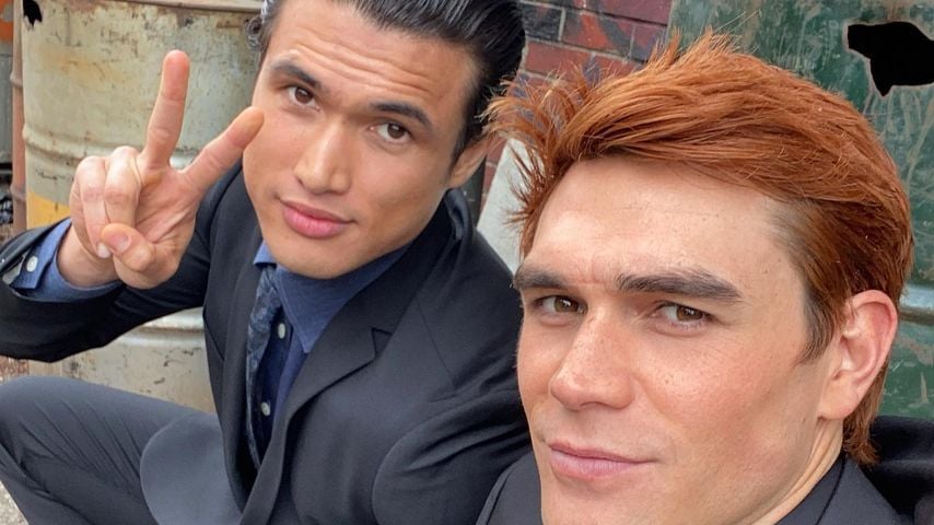 Charles Melton und KJ Apa, Mai 2021