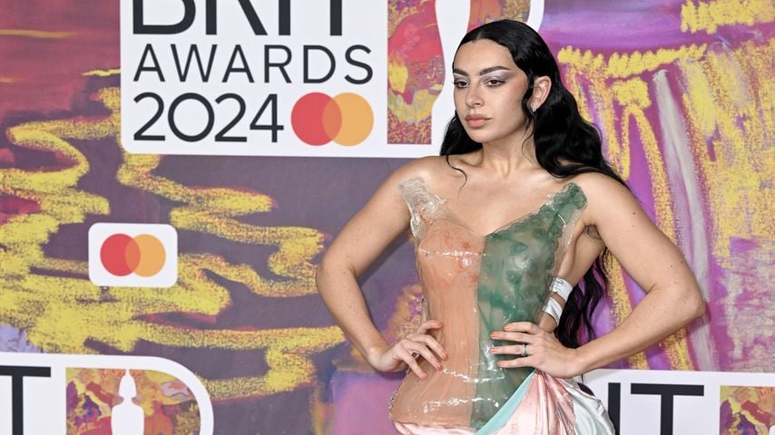 Charli XCX bei den Brit Awards 2024