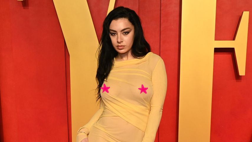 Charli XCX, Musikerin