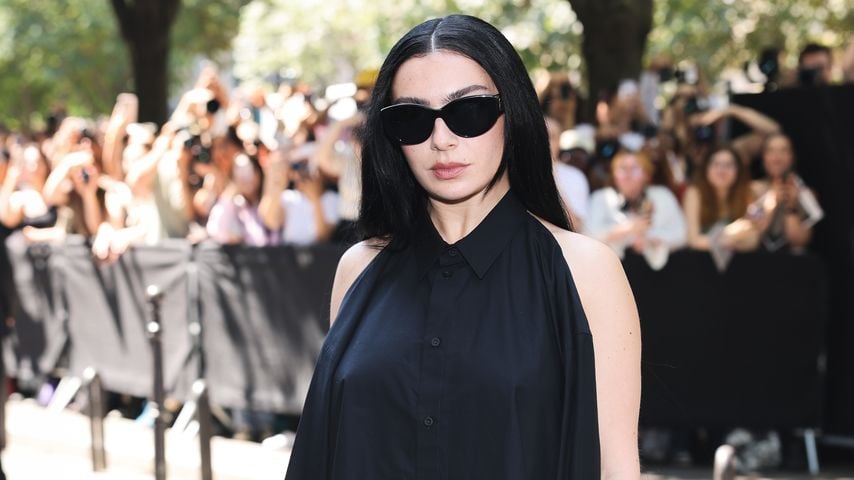Charli XCX, Sängerin