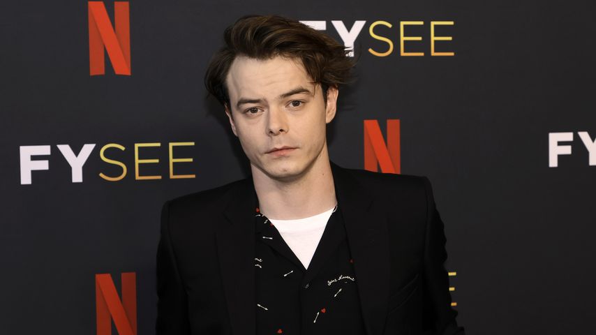 Flirtet "Stranger Things"-Star Charlie Heaton hier fremd?