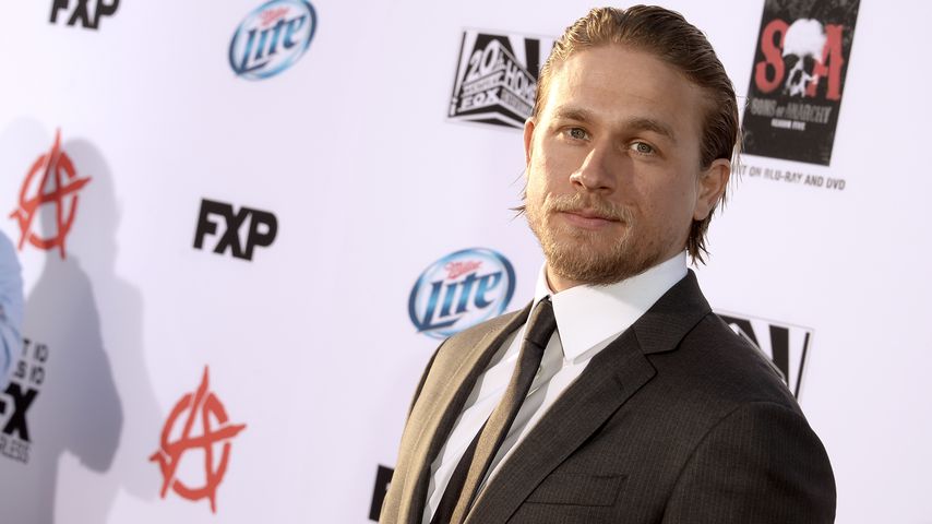 Todesgefahr! Charlie Hunnam bangte um Leben des Regisseurs