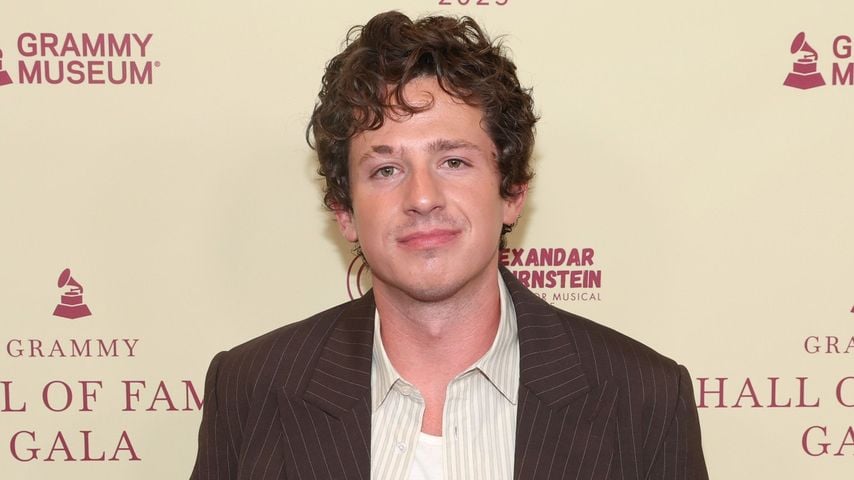 Auf Tour mit Baby: Charlie Puth stresst die Doppelbelastung