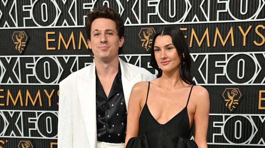 Charlie Puth macht seiner Ehefrau Brooke Liebeserklärung