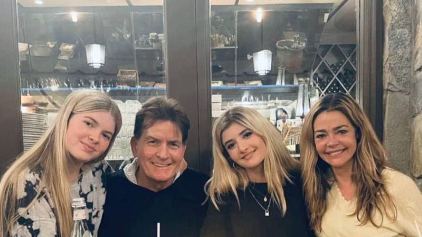Charlie Sheen und Denise Richards mit ihren gemeinsamen Töchtern Lola (l.) und Sam