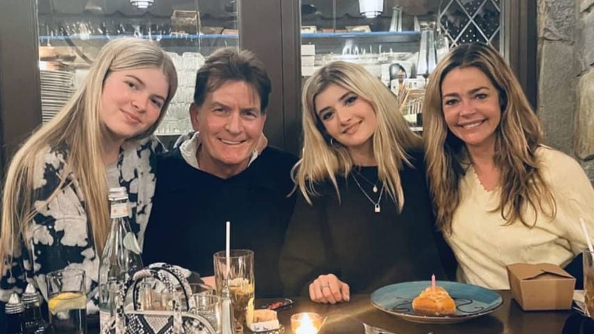 Charlie Sheen und Denise Richards mit ihren gemeinsamen Töchtern Lola (l.) und Sam