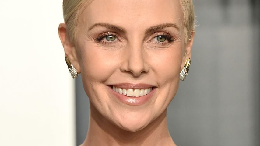 Charlize Theron bei der Vanity Fair Oscar Party im Februar 2020
