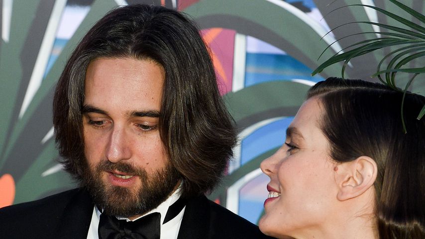 Erster Auftritt nach Hochzeit: Charlotte Casiraghi strahlt!