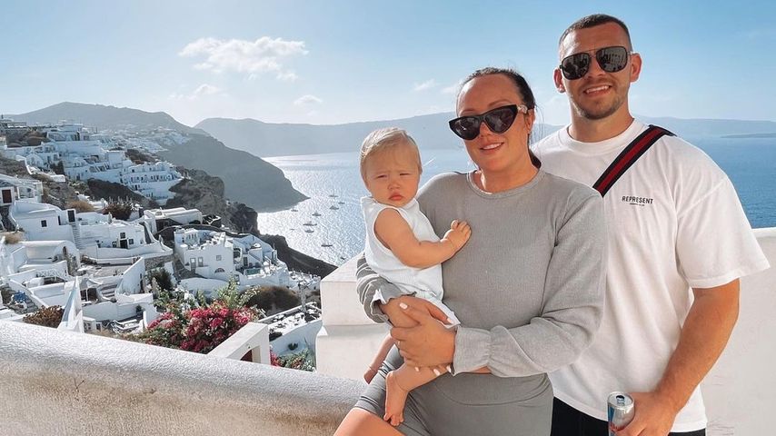 Charlotte Crosby und Jake Ankers mit ihrer Tochter Alba, August 2023