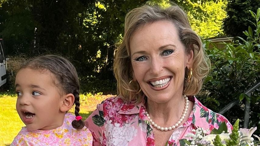 Charly Malika Aminati mit ihrer Großmutter
