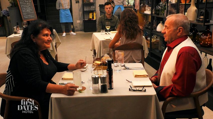 Charly und Rainer bei "First Dates Hotel" 2021