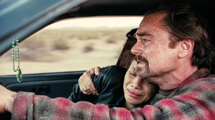 Chase Infiniti und Leonardo DiCaprio in einer Szene aus "One Battle After Another" (2025)