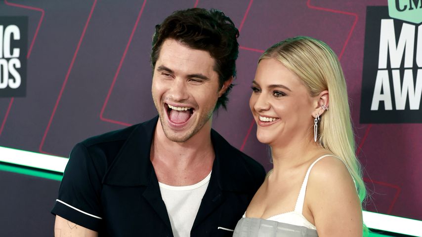 Chase Stokes feiert Auftritt von Freundin Kelsea Ballerini!