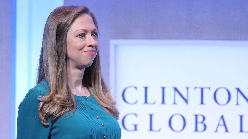 So süß: Chelsea Clinton zeigt sich mit ihrem Baby