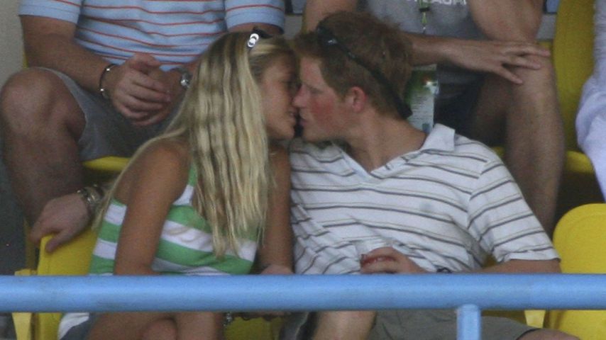 Chelsy Davy und Prinz Harry beim Cricket World Cup in Antigua im April 2007