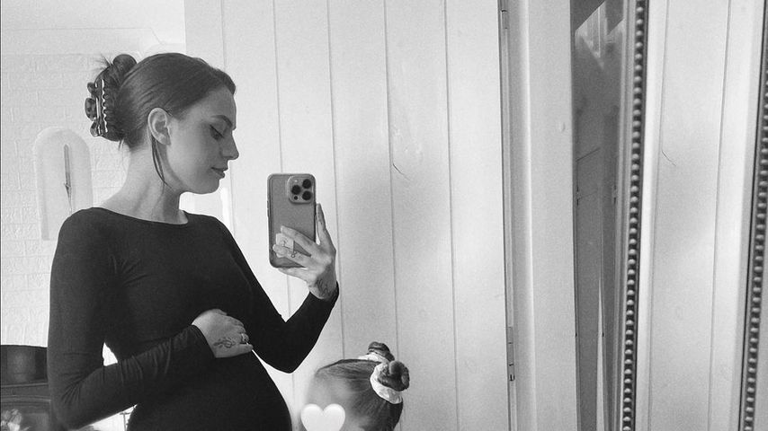 Schon so groß! Sängerin Cher Lloyd zeigt ihren Babybauch