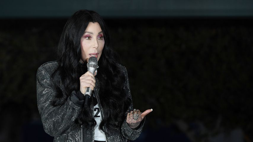 Cher spricht über Geschlechtsumwandlung ihres Sohnes Chaz!