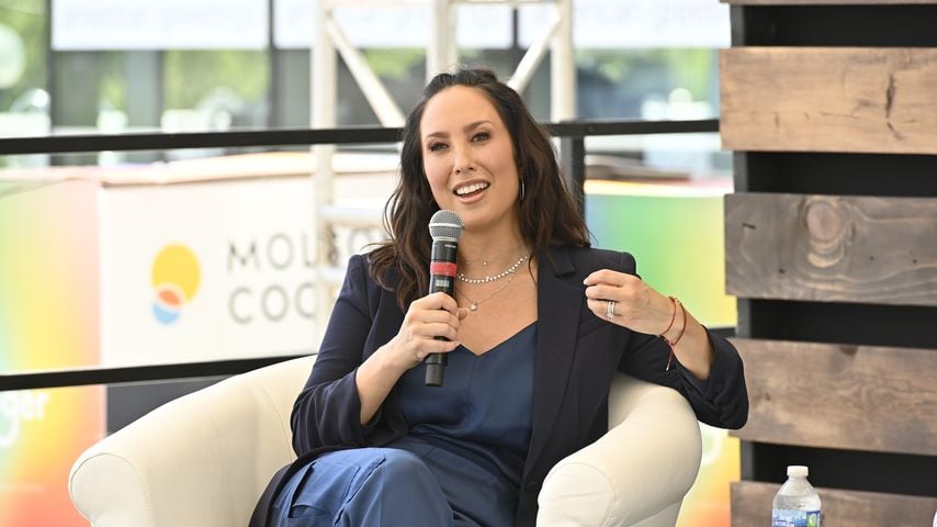 Cheryl Burke spricht bei The Wellness Experience in Cincinnati über mentale Gesundheit in BIPoC-Communities