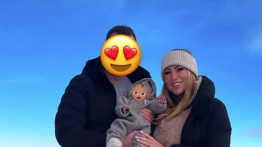 Chethrin Schulze mit ihrem Partner und ihrem Baby