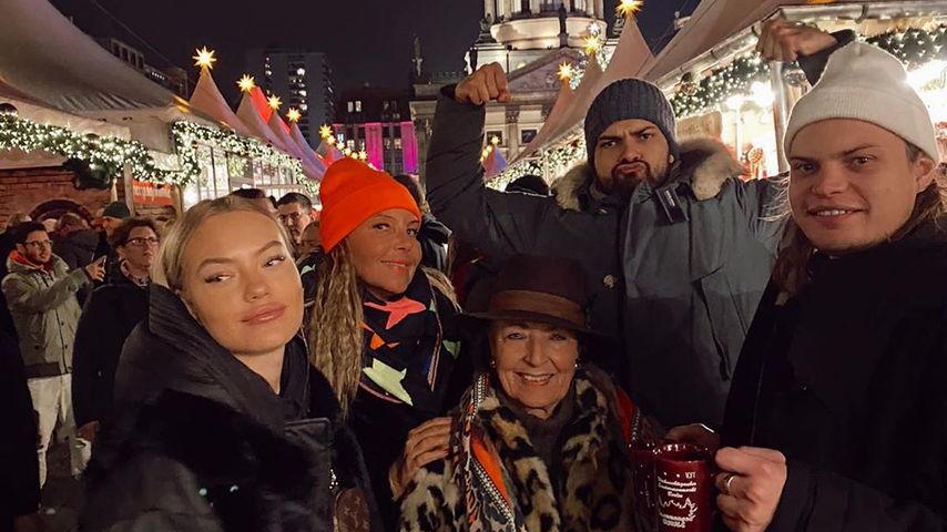 Cheyenne, Natascha, Jimi Blue und Wilson Gonzalez Ochsenknecht mit Bärbel Wierichs (m.)