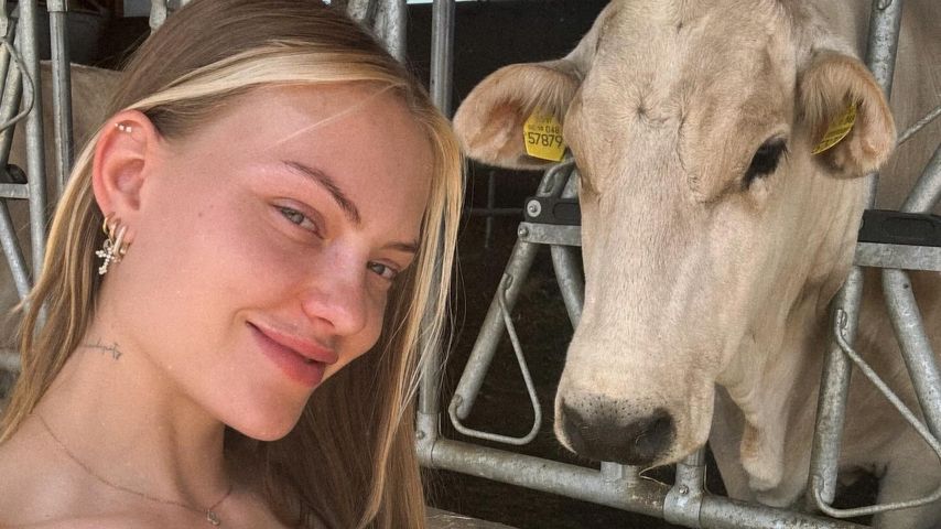 Cheyenne Ochsenknecht auf ihrem Hof