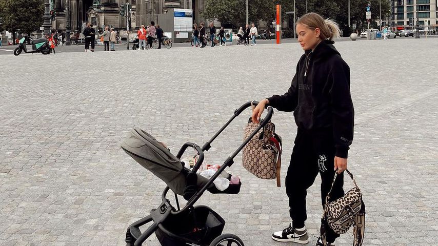 Cheyenne Ochsenknecht und Tochter Mavie im Oktober 2021