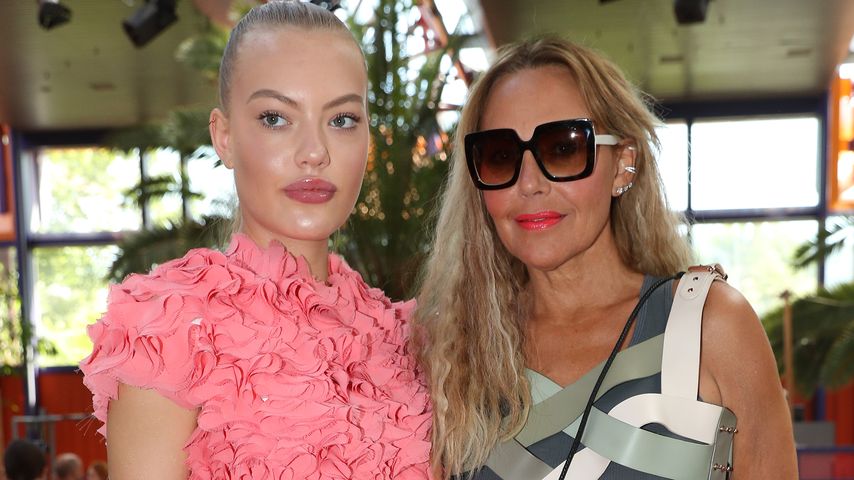 Cheyenne und Natascha Ochsenknecht  bei der Marina-Hörmanseder-Show auf der Berlin Fashion Week 2019