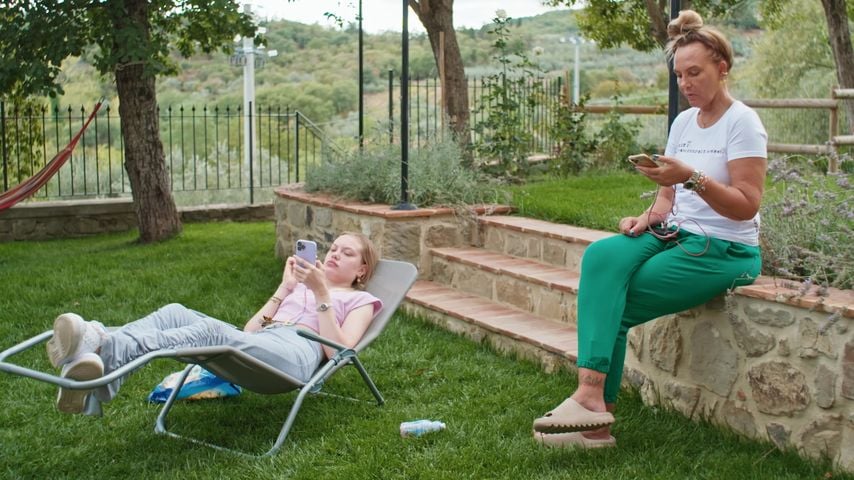 Cheyenne und Natascha Ochsenknecht, Szene aus "Diese Ochsenknechts"