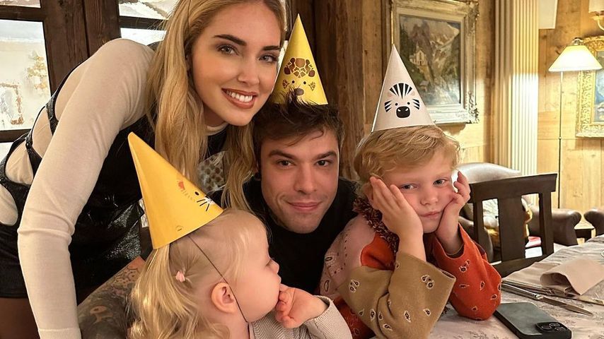 Chiara Ferragni, ihr Mann Fedez mit ihren Kindern Vittoria und Leone im Oktober 2022