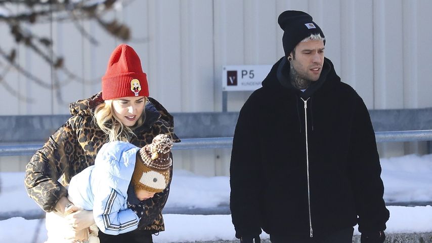 Chiara Ferragni und Fedez mit ihrem Sohn Leone in der Schweiz
