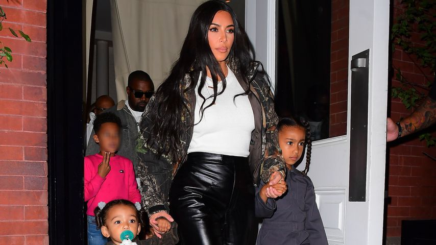 Kanyes Album-Event: Kim bringt Northie, Saint und Chi mit!