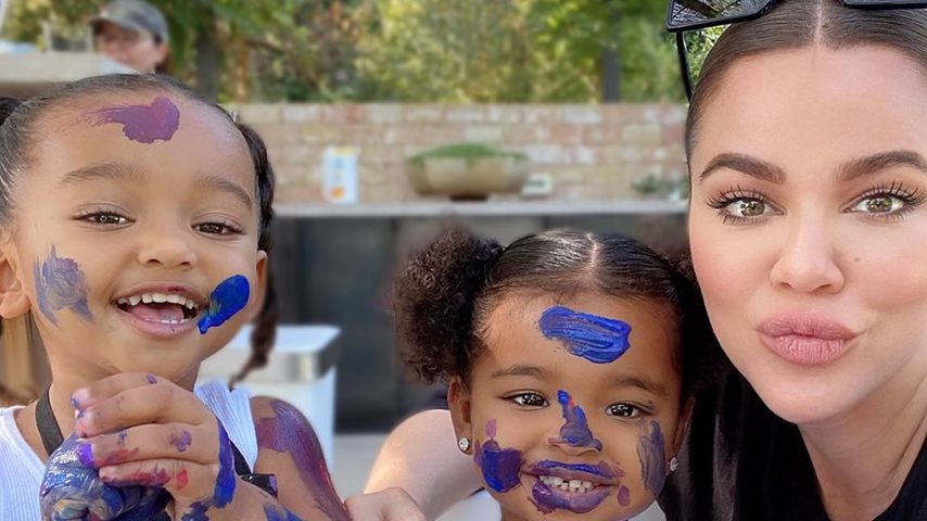 Kürbis-Basteln! Die Kardashians sind im Halloween-Fieber!