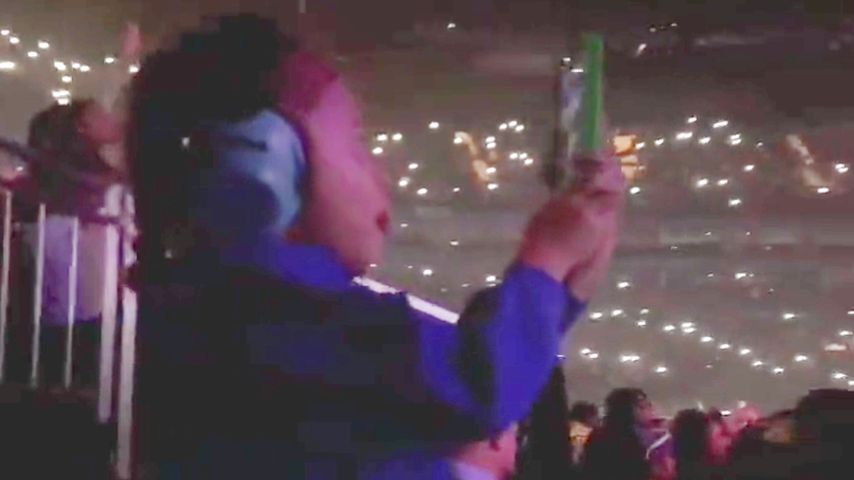 Chris Browns Sohn filmt ihn bei seinem Auftritt